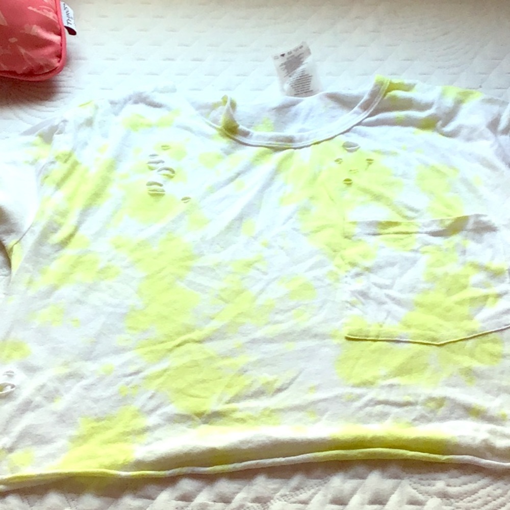 Betsy Johnson tie die yellow cropped shirt